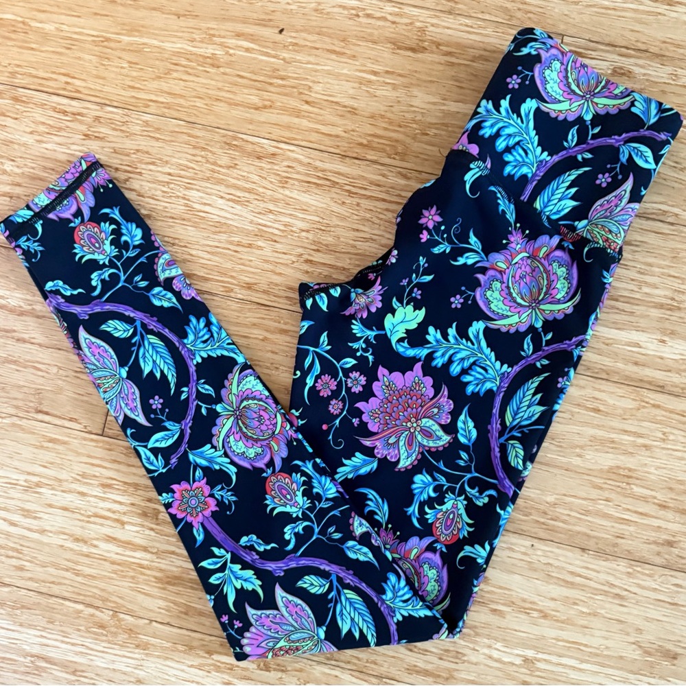 Terez XS black printed leggings activewear yoga pants. With colorful flowers